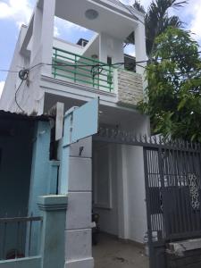 Bán nhà 2 tầng hẻm 576 Đoàn Văn Bơ, Quận 4, cách cầu Tân Thuận 200m