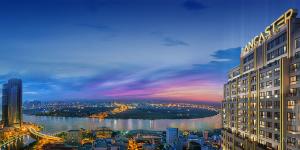 Lancaster Lincoln - View-nhin-Lancaster-lincoln