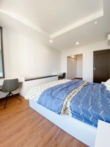 Phòng ngủ căn hộ Petrovietnam Landmarrk, Quận 2 Căn hộ tầng trung PetroVietnam Landmark view thành phố mát mẻ.