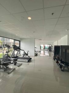 Phòng gym Eco Green Saigon Căn hộ Eco Green Saigon tầng cao, nội thất cơ bản, 3 phòng ngủ.