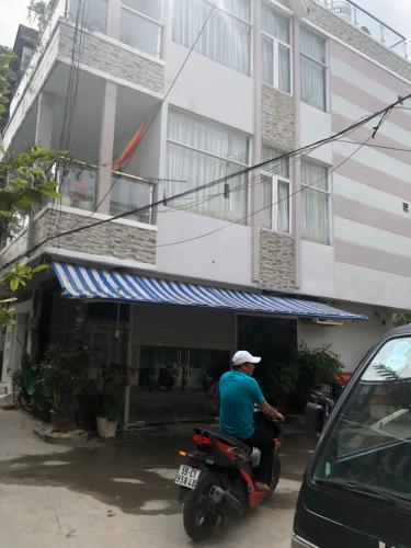 Nhà phố quận 4 Bán nhà phố đường số 40, diện tích đất 31.5m2, diện tích sàn 118.6m2, sổ hồng đầy đủ