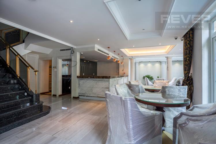 Phòng khách biệt thự Nhà Bè Bán hoặc cho thuê biệt thự KDC Kim Long, Nhà Bè, diện tích đất 10x21m, đầy đủ nội thất cao cấp, cửa hướng Nam