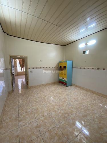 Nhà phố đường Thống Nhất, Gò Vấp Nhà phố hướng Bắc diện tích 100m2 hẻm xe máy, sổ hồng bàn giao ngay.