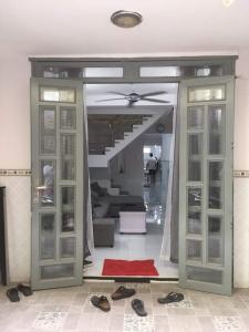 Nhà phố đường Huỳnh Tấn Phát, Quận 7 Nhà phố hướng Nam diện tích đất 56m2, sổ hồng bàn giao ngay.