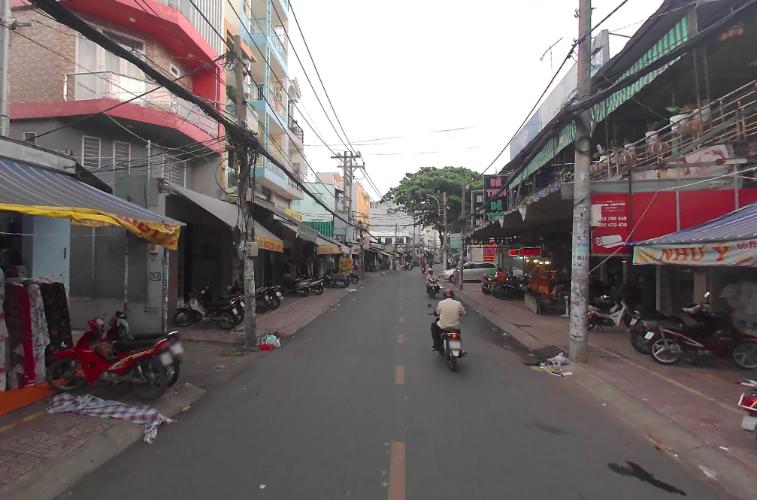 Đường nhà Tân Phú Nhà phố hướng Tây Bắc diện tích sử dụng 185m2, nội thất cơ bản.