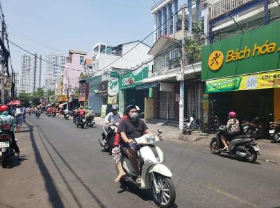 Thông ra đường lớn của nhà 1 trệt 1 lửng 1 lầu hẻm đường số 15, phường Tân Quy, Quận 7 Bán nhà 1 trệt 1 lầu lửng đường số 15 phường Tân Quy, quận 7, diện tích đất 32.7m2