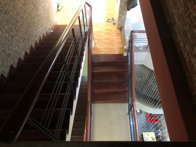 f505df1b81297f772638 Biệt thự Quận 2 ven sông, thiết kế hiện đại, vị trí đắc địa.