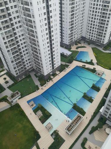 View căn hộ Căn hộ Sunrise Riverside nội thất đầy đủ, view nội khu.