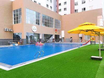 Hồ bơi Topaz City Căn hộ Topaz City tầng trung, hướng nội khu yên tĩnh.