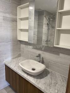 Căn hộ Kingdome 101, Quận 10 Căn hộ tầng cao Kingdom 101, hướng Tây, view nội khu mát mẻ.