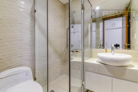 Phòng Tắm 2 Căn hộ Vinhomes Central Park 3 phòng ngủ tầng cao L4 nhà trống
