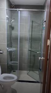 Phòng tắm căn hộ Green River, Quận 8 Căn hộ tầng 17 chung cư Green River view nội khu thoáng mát.