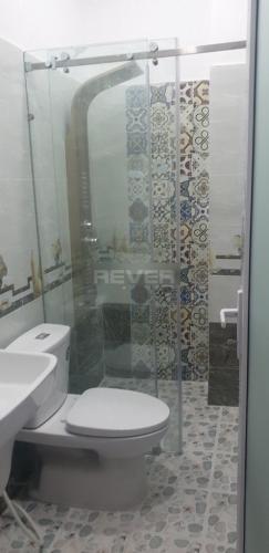 Phòng tắm nhà phố Tân Bình Nhà phố mặt tiền hướng Tây Bắc gần trạm Metro tuyến số 2.