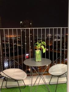 Ban công căn hộ Masteri An Phú Cho thuê căn hộ Masteri An Phú 2PN, diện tích 69.6m2, tầng cao, đầy đủ nội thất