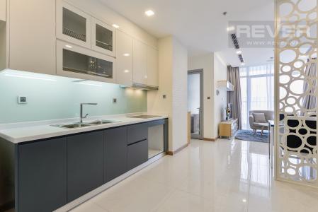 Bếp Căn hộ Vinhomes Central Park 2 phòng ngủ tầng cao P6 view Quận 1