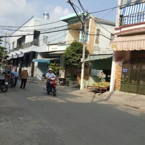 Bán nhà phố đường số 11, diện tích đất 6,3m2, diện tích sàn 22.35m, sổ hồng đầy đủ.