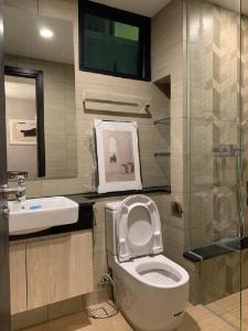 Phòng tắm Feliz En Vista Căn hộ Feliz En Vista đầy đủ nội thất, tầng cao.