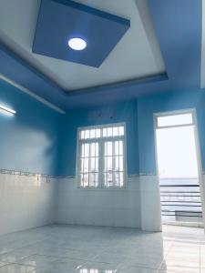 Bên trong nhà phố Tân Hòa Đông, Bình Tân Nhà phố hướng Nam hẻm xe hơi 6m, diện tích sử dụng 178.3m2.