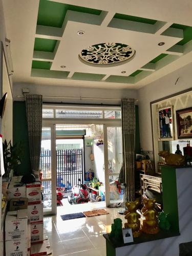 Phòng khách nhà phố Quận 7 Bán nhà 3 tầng phường Phú Mỹ, Quận 7, cách cầu Phú Xuân 500m