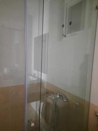 phòng vệ sinh căn hộ diamond riverside Căn hộ Diamond Riverside tầng cao, view thoáng mát.