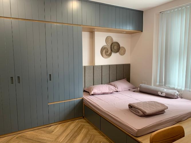 Phòng ngủ SSR Căn hộ Saigon South Residence, ban công hướng Nam, đầy đủ nội thất