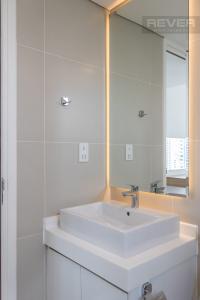 Phòng Tắm 2 Bán căn hộ Gateway Thảo Điền 2PN, đầy đủ nội thất, view Xa lộ Hà Nội và Landmark 81