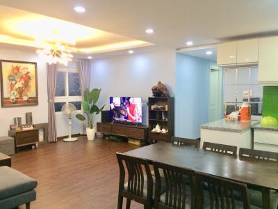 Phòng ăn chung cư Phúc Yên, Tân Bình Căn hộ chung cư Phúc Yên hướng Đông Nam, đầy đủ nội thất.