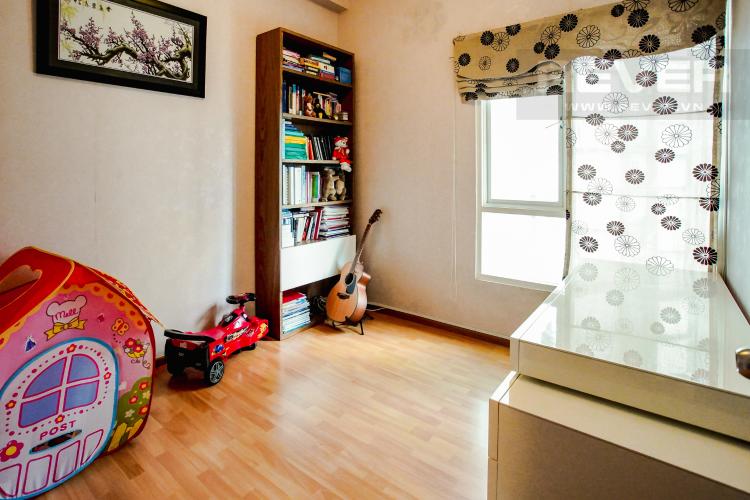 Phòng Ngủ 2 Căn hộ Chung cư Phú Mỹ tầng cao, 3PN, nội thất đầy đủ, view hồ bơi