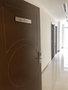 Cho thuê căn hộ 1 phòng ngủ Vinhomes Central Park, diện tích 53.4m2, thiết kế hiện đại, dọn vào ở ngay.