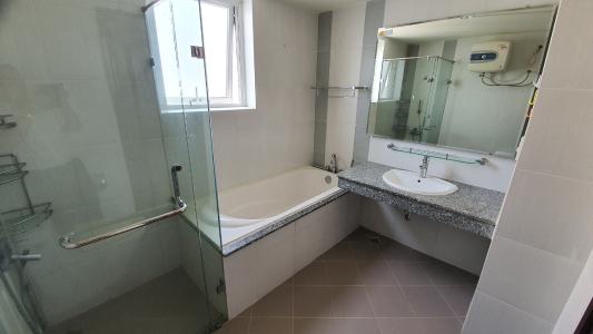 Phòng tắm , Căn hộ Riverside Residence , Quận 7 Căn hộ Riverside Residence tầng trung view sông mát mẻ, nội thất cơ bản.