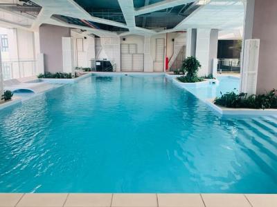 Hồ bơi khu căn hộ DE CAPELLA Cho thuê căn hộ De Capella 2PN, block B, diện tích 80m2, đầy đủ nội thất, hướng ban công Đông Bắc