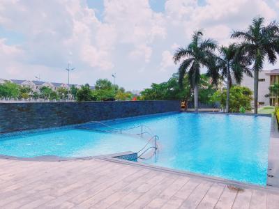 Hồ bơi căn hộ The Parcspring Bán căn hộ đầy đủ nội thất The Parcspring, ban công Đông Nam