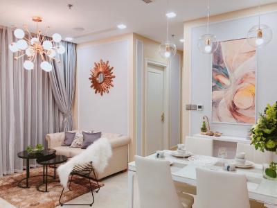 phòng khách Căn hộ Vinhomes Golden River tầng cao, view  lộng gió.