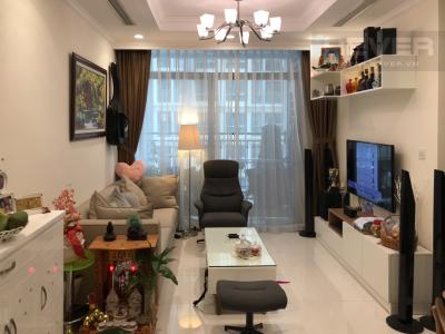 Phòng Khách Bán căn hộ Vinhomes Central Park tầng thấp, tháp Landmark 5, đầy đủ nội thất, view hồ bơi và mé sông