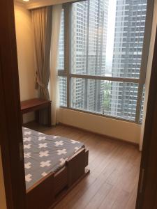  Bán căn hộ Vinhomes Central Park thuộc tầng trung, tháp Landmark 81, diện tích 51.5m2