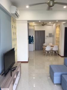 tổng quát Bán căn hộ Saigon South Residence 2 phòng ngủ và 2 phòng tắm, tầng trung, diện tích 74m2