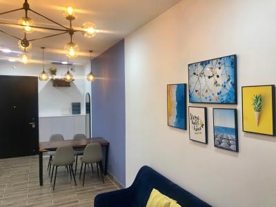 PHÒNG KHÁCH căn hộ Feliz En Vista Căn hộ Feliz En Vista đầy đủ nội thất tinh tế, dọn vào ở ngay.