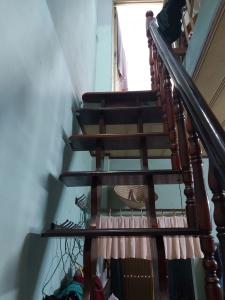 Cầu thang Bán nhà phố đường Đoàn Văn Bơ phường 18 quận 4, diện tích đất 23.3m2, kết cấu 1 tầng 2 phòng ngủ