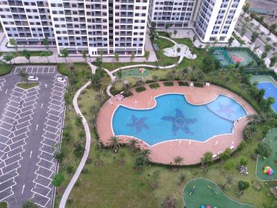 View Vinhomes Grand Park Quận 9 Căn hộ Vinhomes Grand Park tầng trung, kèm nội thất cơ bản.