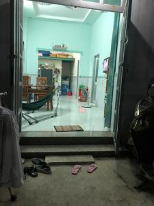 Bán nhà mặt tiền đường Võ Văn Hát, Q9, sổ hồng pháp lý đầy đủ, bàn giao nhà ngay.