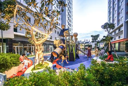 Nội khu - khu vui chơi Moonlight Park View Căn hộ Moonlight Park View tầng trung, 2 phòng ngủ, view nội khu.