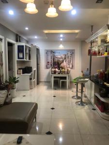 Phòng khách căn hộ chung cư Phúc Yên, Tân Bình Căn hộ chung cư Phúc Yên đầy đủ nội thất tiện nghi, view đẹp.