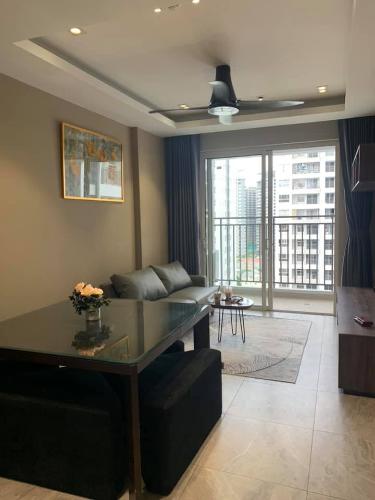 phòng khách căn hộ SUNRISE RIVERSIDE Cho thuê căn hộ Sunrise Riverside 2 phòng ngủ, diện tích 70m2, đầy đủ nội thất, view hồ bơi