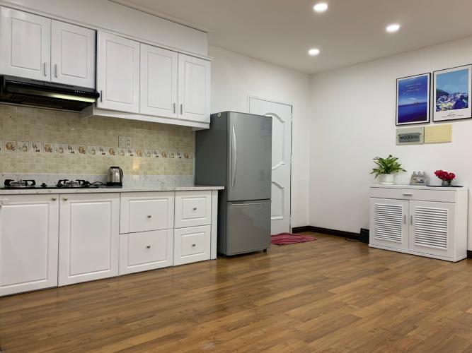 Phòng bếp căn hộ SKY GARDEN Bán căn hộ Sky Garden 3PN, diện tích 88m2, đầy đủ nội thất, lót full sàn gỗ