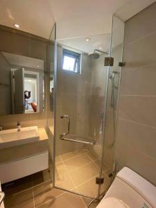 toilet căn hộ Đảo Kim Cương Căn hộ 2 phòng ngủ Đảo Kim Cương view sông và thành phố