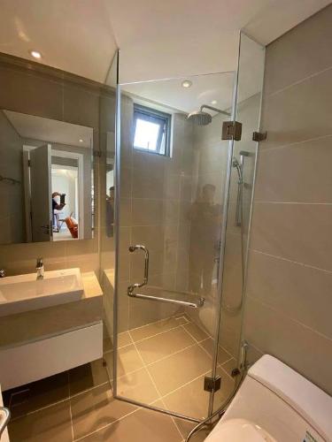 toilet căn hộ Đảo Kim Cương Căn hộ 2 phòng ngủ Đảo Kim Cương view sông và thành phố