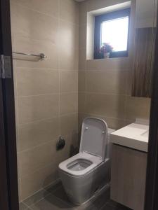 Toilet Hado Centrosa Garden, Quận 10 Căn hộ tầng cao Hado Centrosa Garden view Bitexco.