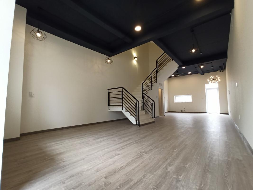 8 Bán nhà KDC Rosita Garden, Quận 9, kết cấu 3 tầng, hướng Đông Bắc