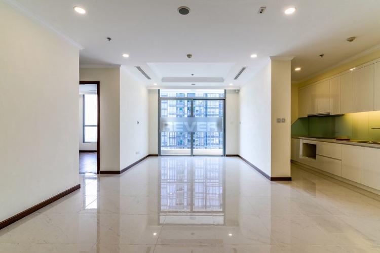 Căn hộ Vinhomes Central Park tầng 40, hướng Đông Nam.