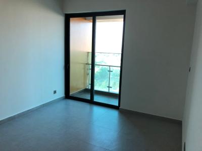 Phòng ngủ Feliz En Vista Căn hộ Feliz En Vista tầng trung, đón view thành phố.